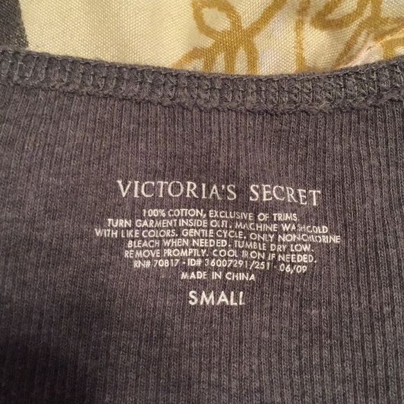 ❤️ Victoria Secret Top - Picture 3 of 5